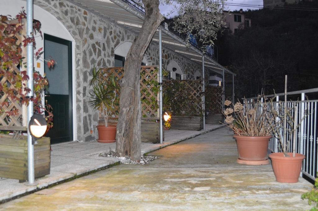 Affittacamere Arabafenice Vezzano Ligure Ngoại thất bức ảnh